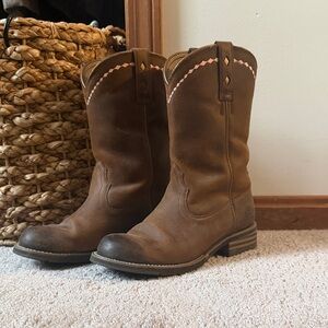 Arita Brown Western Boots pink accents 8B